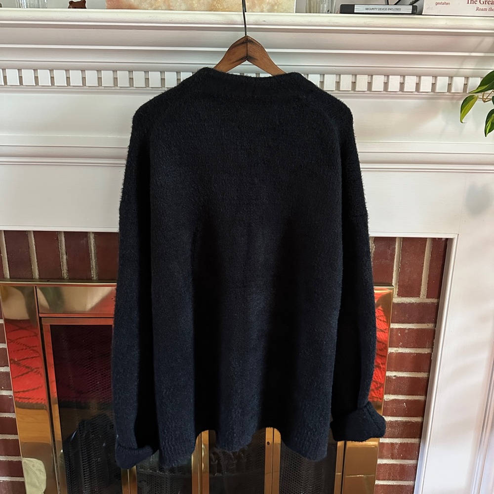 Abercrombie & Fitch fuzzy oversized black cardigan - Picture 7 of 7